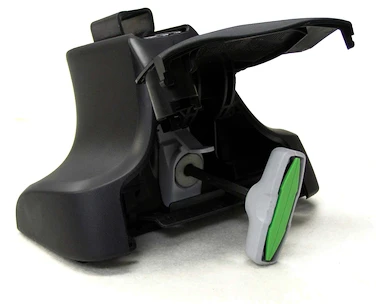 Barres de toit Thule avec SlideBar Lexus CT 200h 5-dr Hatchback avec un toit nu 11-24