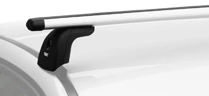 Barres de toit Thule avec SlideBar Peugeot Bipper 4-dr Fourgon avec des points fixes 08-24