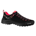 Chaussures d'extérieur pour femme Salewa  WILDFIRE LEATHER Black/Fluo Coral