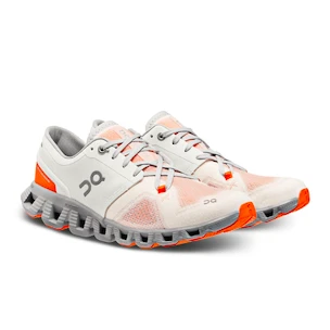 Chaussures de running pour femme On  Cloud X Ivory/Alloy  EUR 38,5