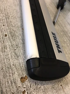 Endommagé pendant le transport -  Barres porteuses Thule WingBar Evo  127 cm