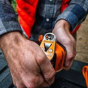 Outils Jetboil  CrunchIt™ Fuel Canister Recycling Tool