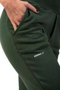 Pantalon de survêtement pour femme Nebbia  High-Waist Loose Fit Sweatpants "Feeling Good" 409 dark green XS