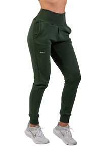 Pantalon de survêtement pour femme Nebbia  High-Waist Loose Fit Sweatpants "Feeling Good" 409 dark green XS