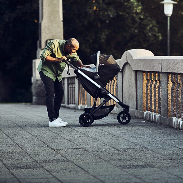 La poussette Thule Spring est équipée d'un siège ajustable