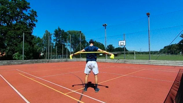 Activation de la partie supérieure du corps avant un entraînement ou un match. Routine d'après-match.